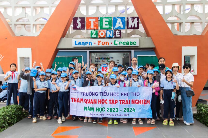 STEAMZone chào đón đoàn học sinh Trường Tiểu học Phú Thọ tham gia ngoại khóa STEMCamp