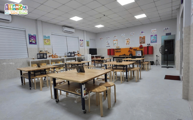 Phòng học stem được khánh thành tại THCS Nguyễn Trãi ngay đầu năm học mới